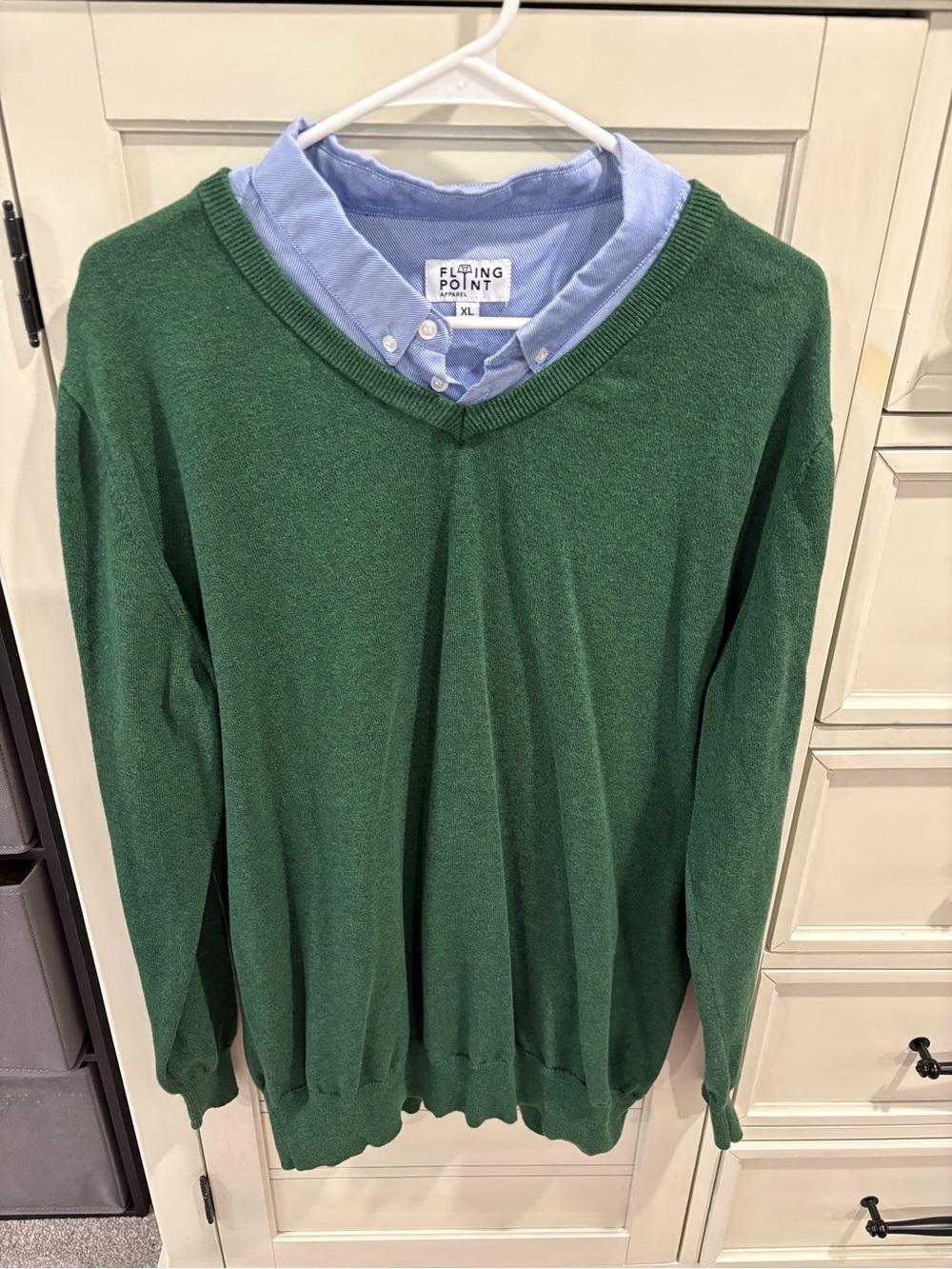 Men's Forest Green V-Neck Sweater